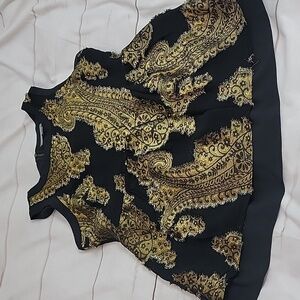 A Pea in the Pod Size Medium Black & Gold Maternity Top Elegant Fancy Beautiful